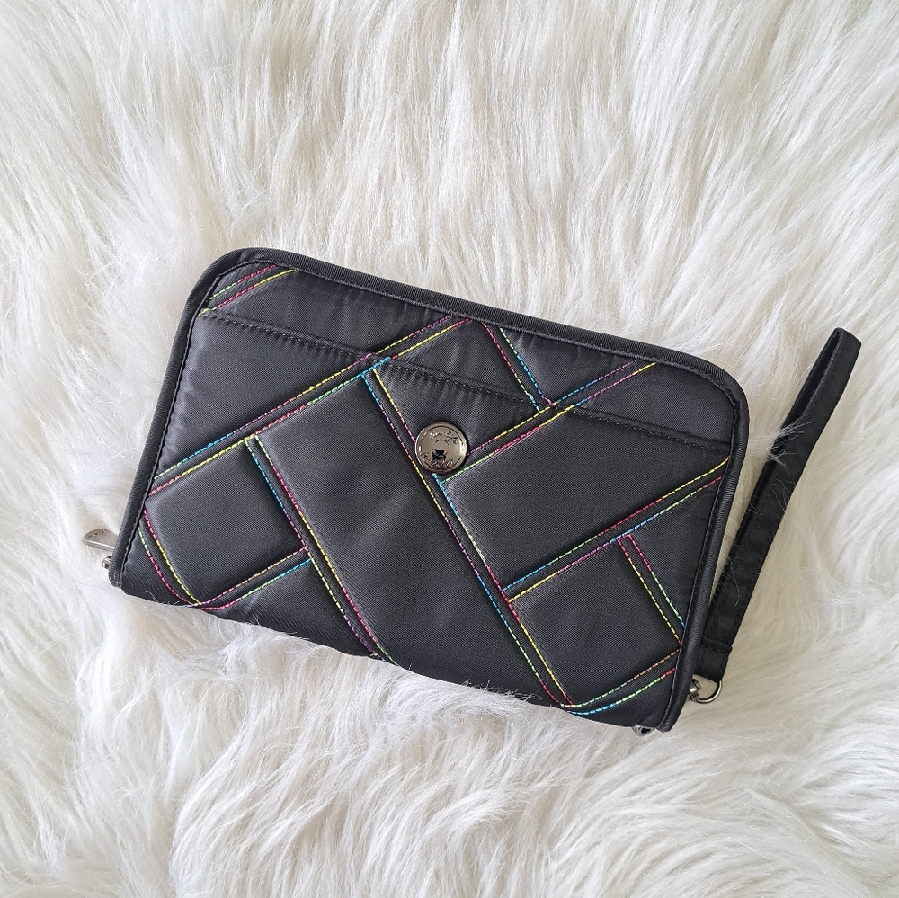 Lg Lug luxe zip-around wallet